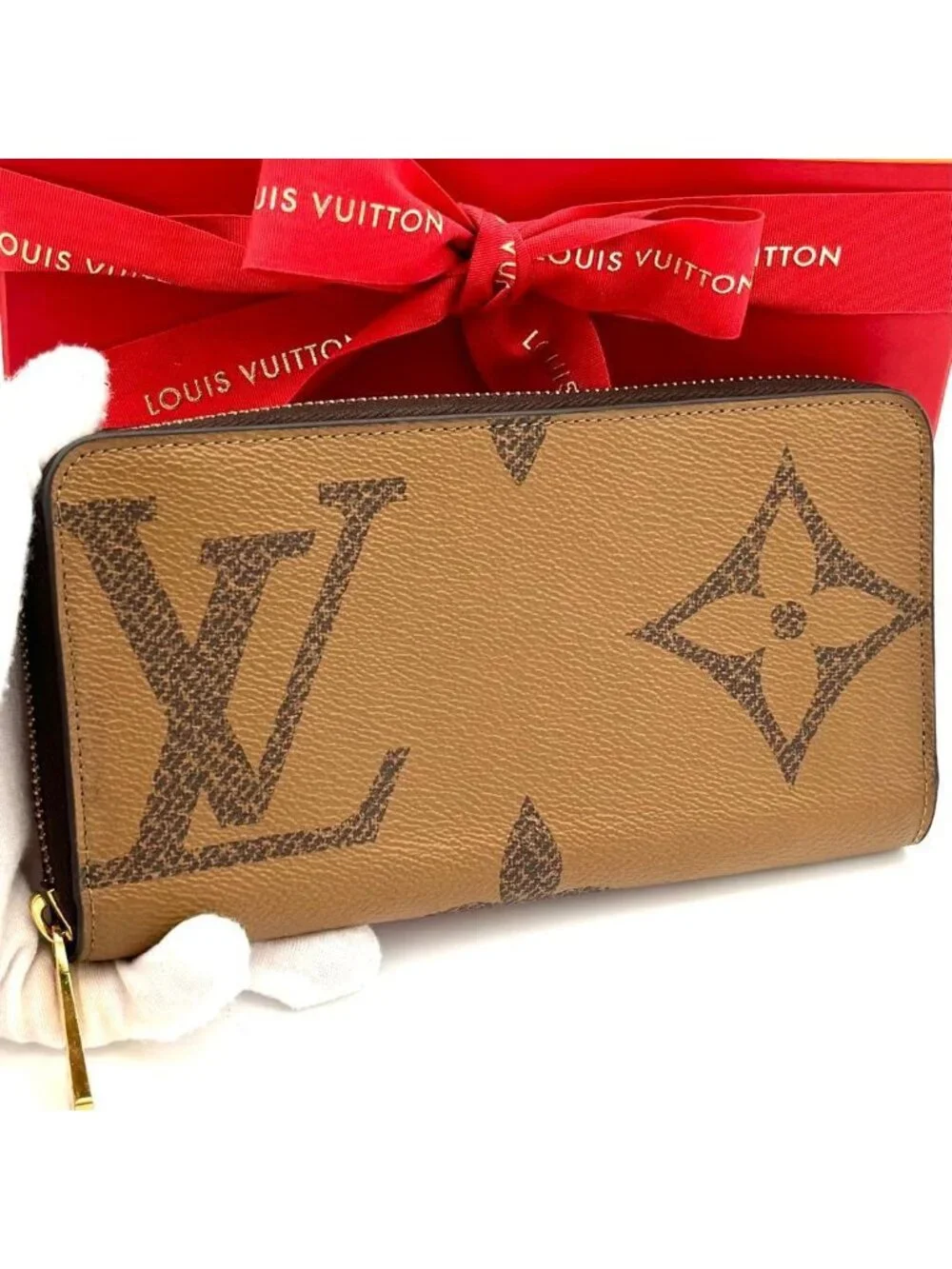 Louis Vuitton Wallet Monogram Giant Zippy with
